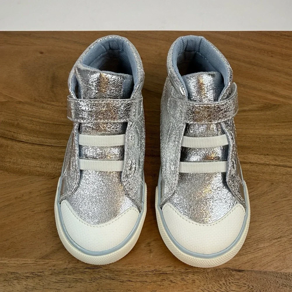 New Little Kids Girls See Kai Run Drew First Walker Silver Sneakers Shoes Sz 9 C